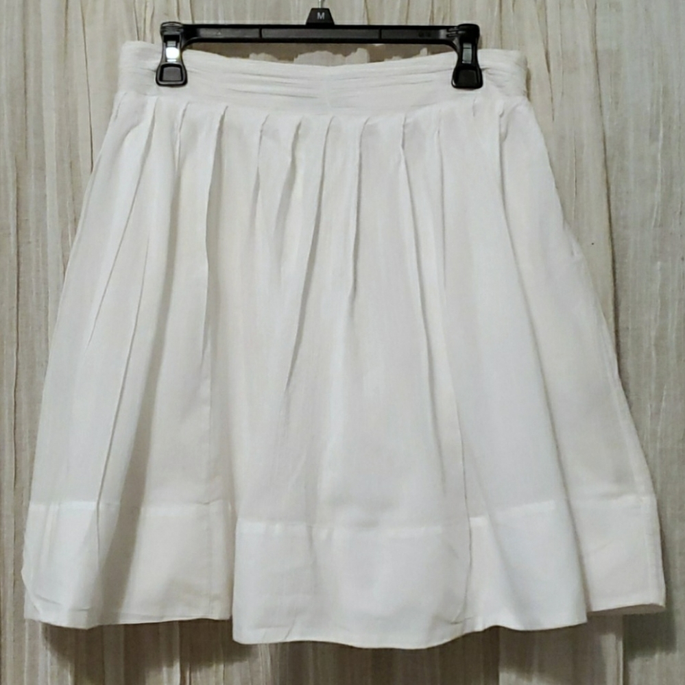 size 4 womens white, flare skirt